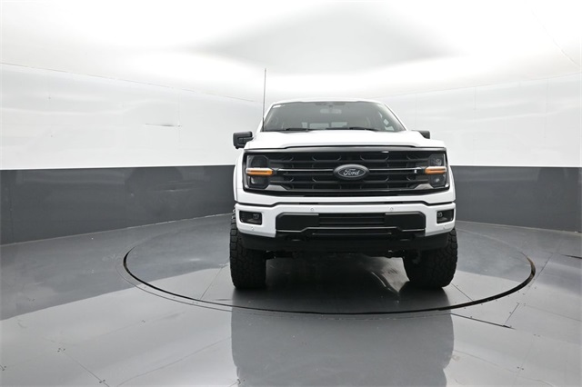 2025 Ford F-150 XLT photo 2