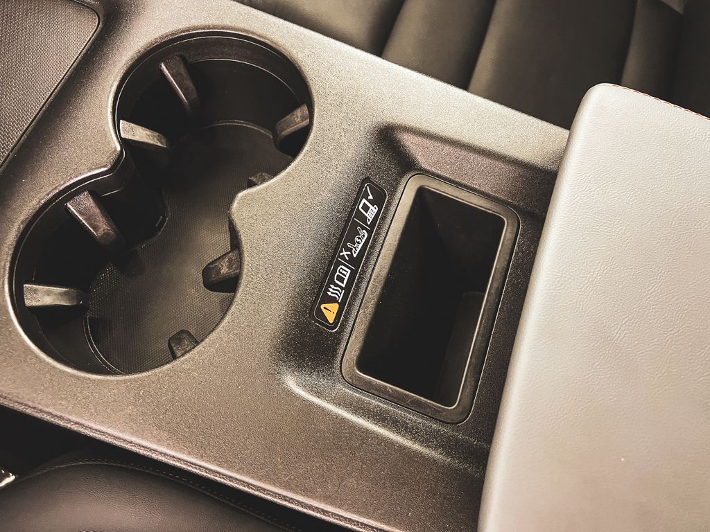 2025 Honda Prologue Touring photo 20