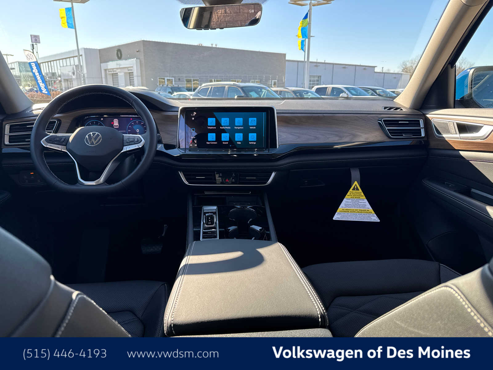 2025 Volkswagen Atlas SE Technology photo 8