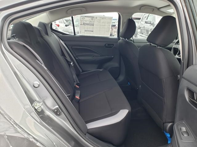 2025 Nissan Versa S photo 13