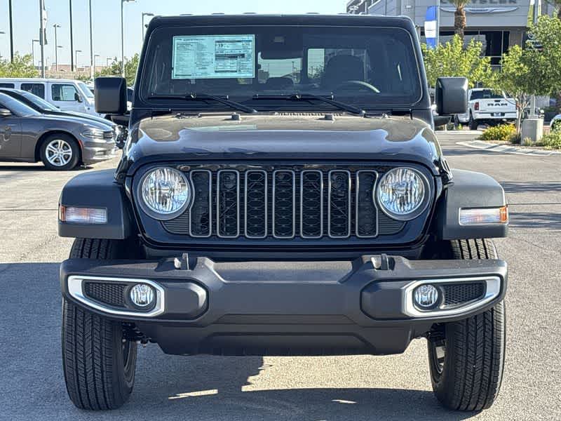 2025 Jeep Gladiator Sport S photo 3