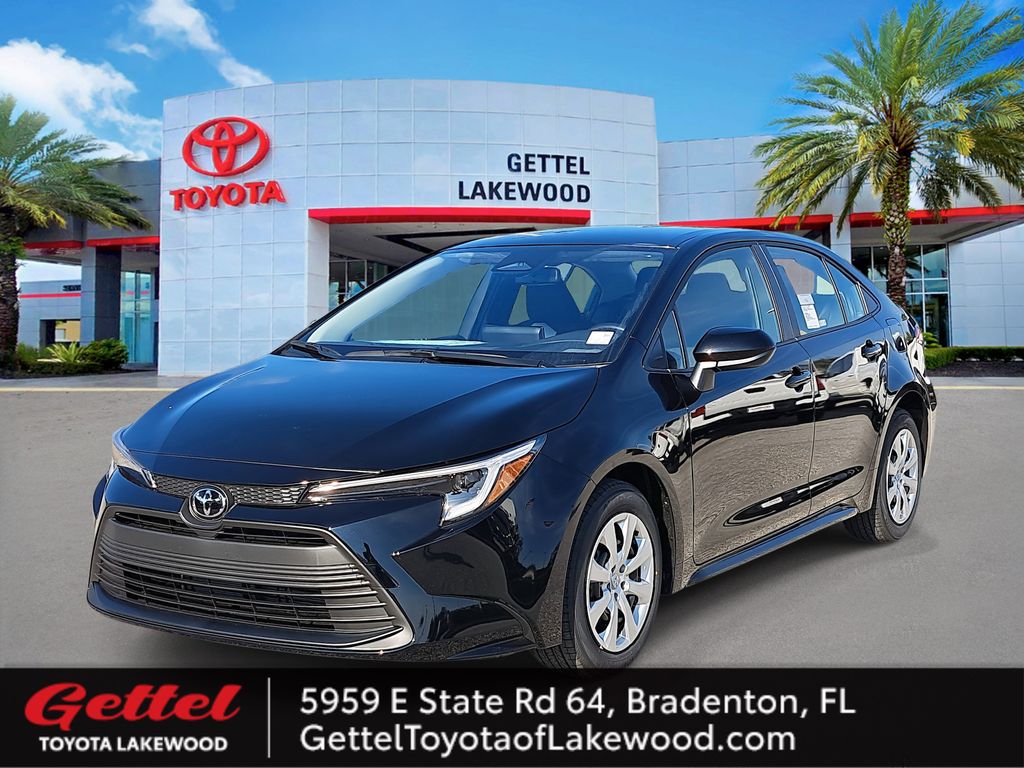 2026 Toyota Corolla LE's photo