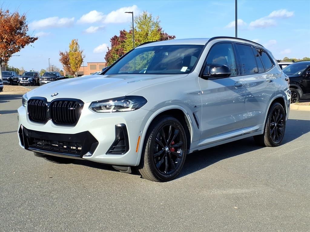 2024 BMW X3 40i's photo