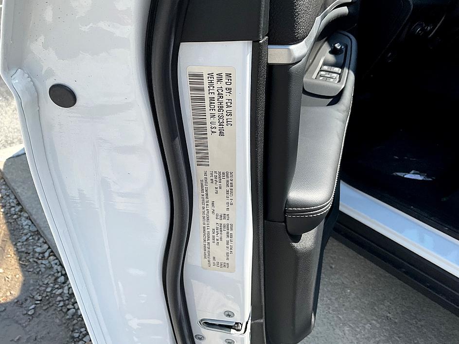 2025 Jeep Grand Cherokee Limited photo 32