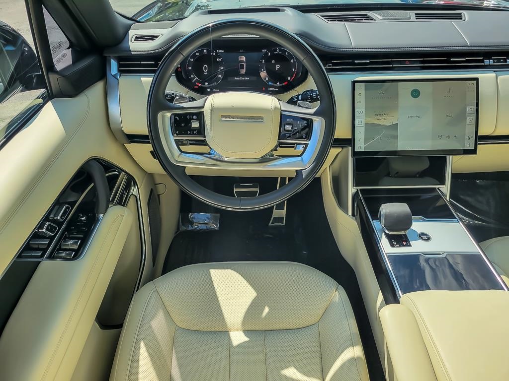 2025 Land Rover Range Rover Autobiography photo 13