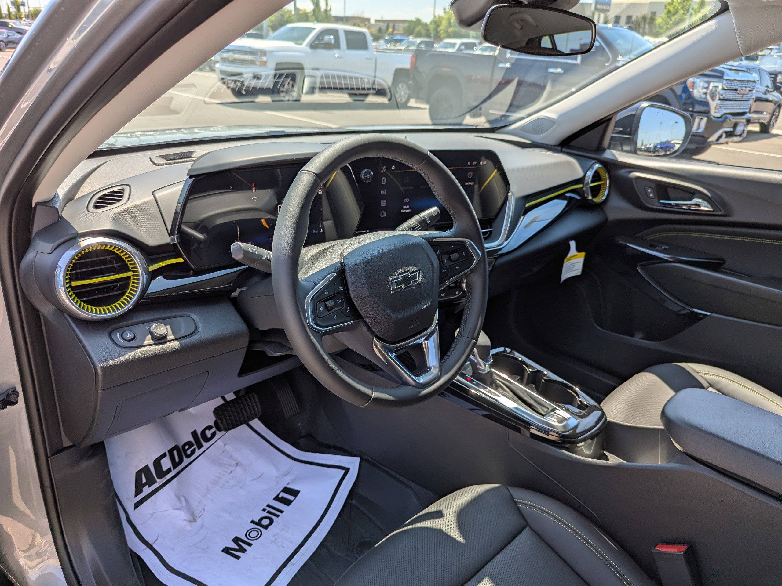 2025 Chevrolet Trax ACTIV photo 10