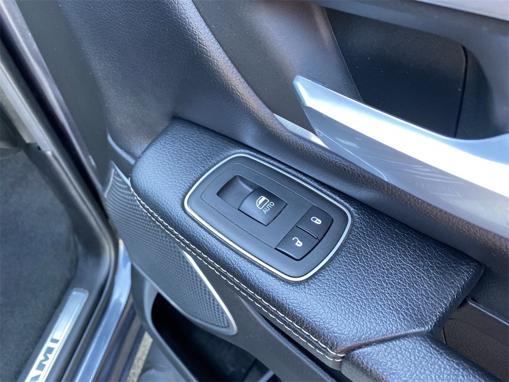 2020 Ram 1500 Laramie photo 33