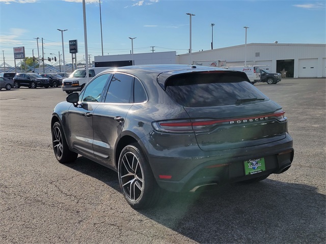 2023 Porsche Macan T photo 5