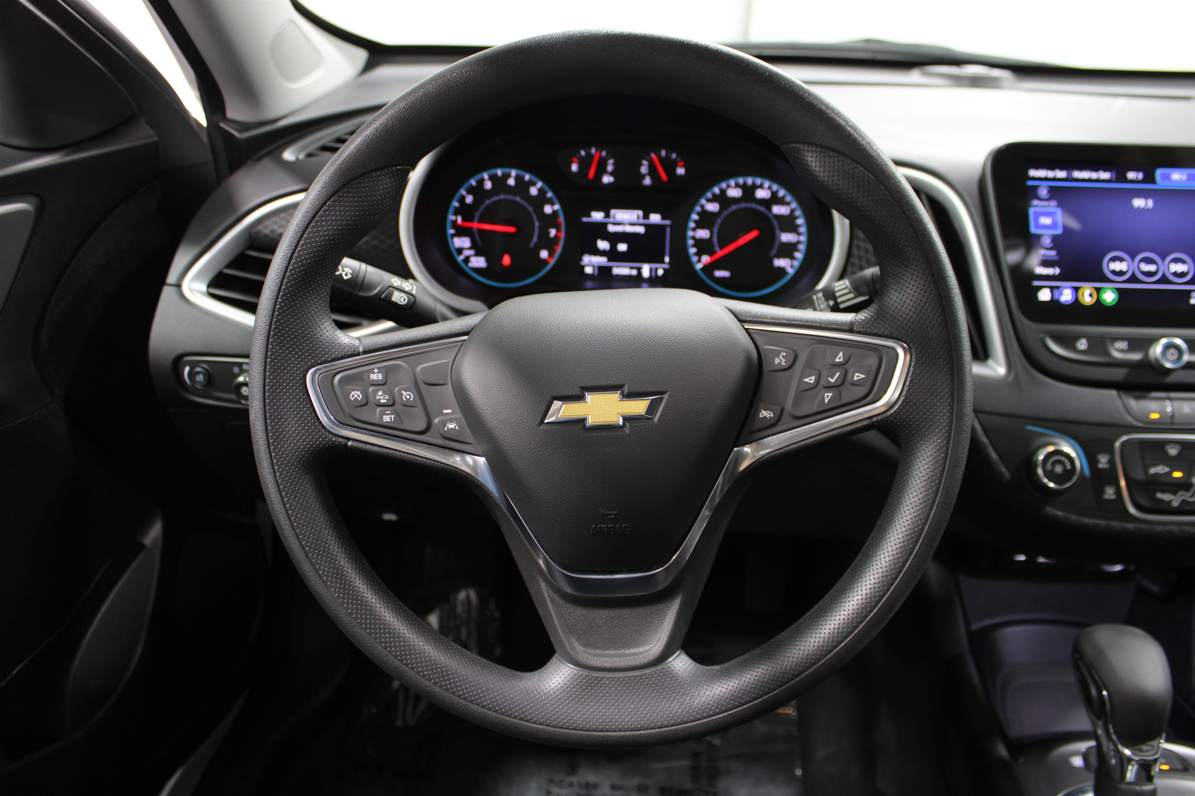 2024 Chevrolet Malibu LS photo 4