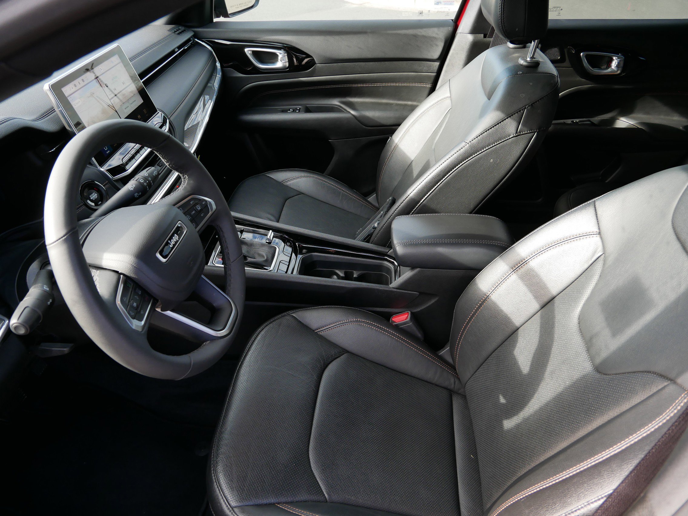 2024 Jeep Compass Limited photo 3