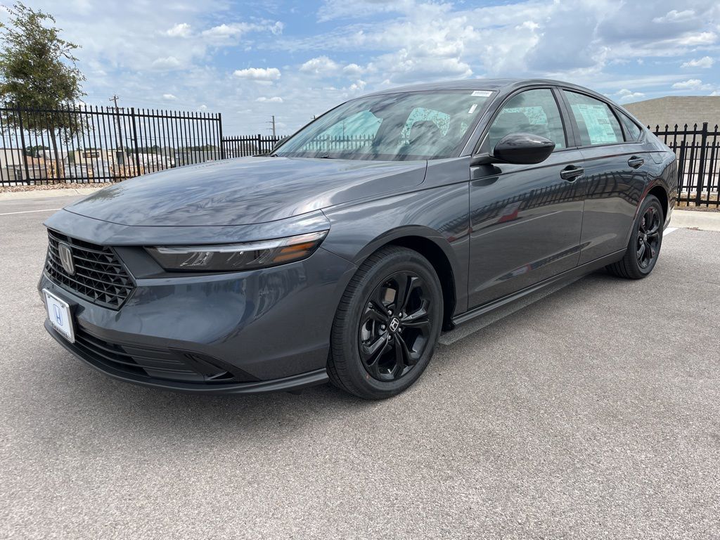 2025 Honda Accord SE's photo