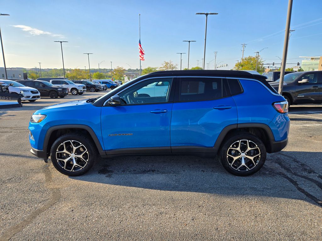 2024 Jeep Compass Limited photo 6