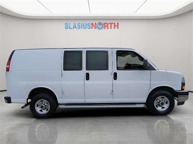 2023 Gmc Savana 2500 Cargo photo 4