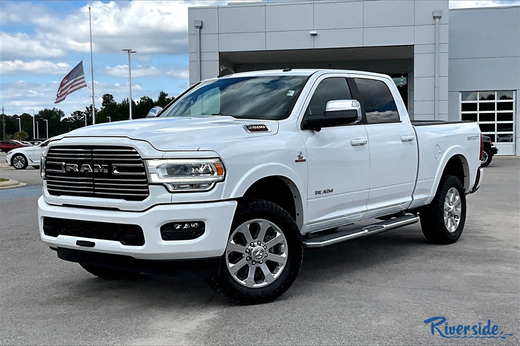 2021 Ram 2500 Laramie photo 3