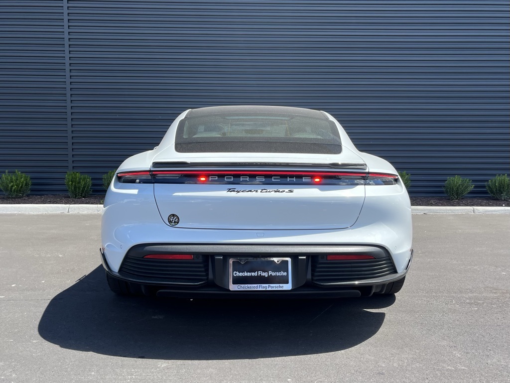 2020 Porsche Taycan Turbo S photo 6