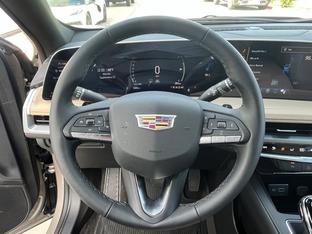 2025 Cadillac XT4 Premium Luxury photo 6