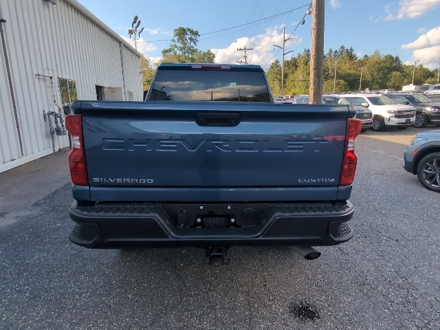 2024 Chevrolet Silverado 2500HD Custom photo 3