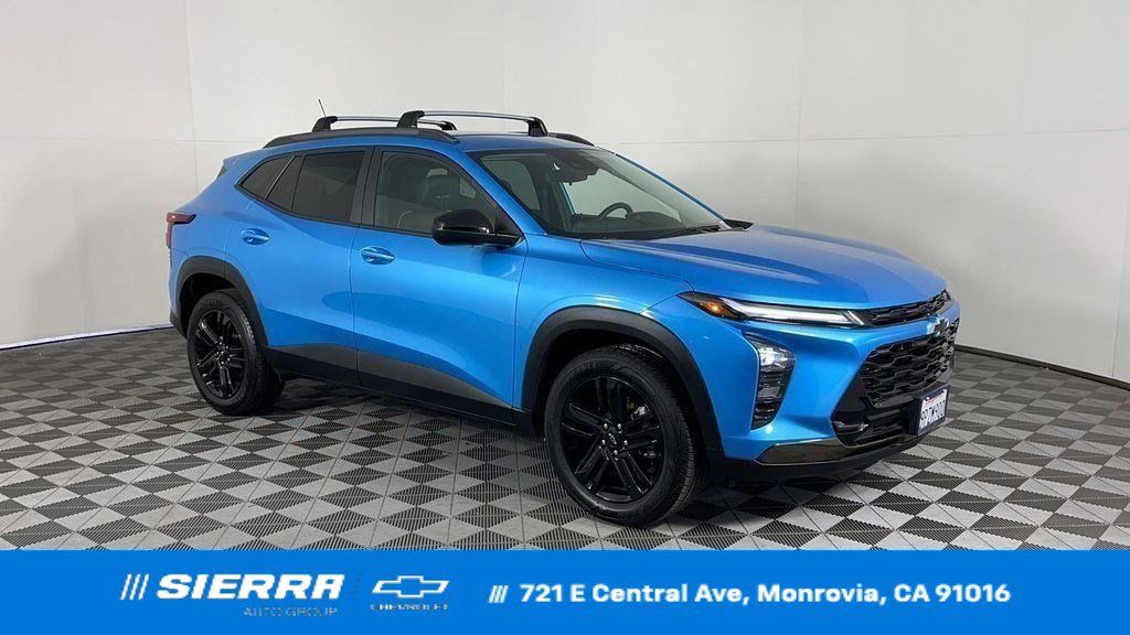 Used 2025 Blue Chevrolet ACTIV image 1