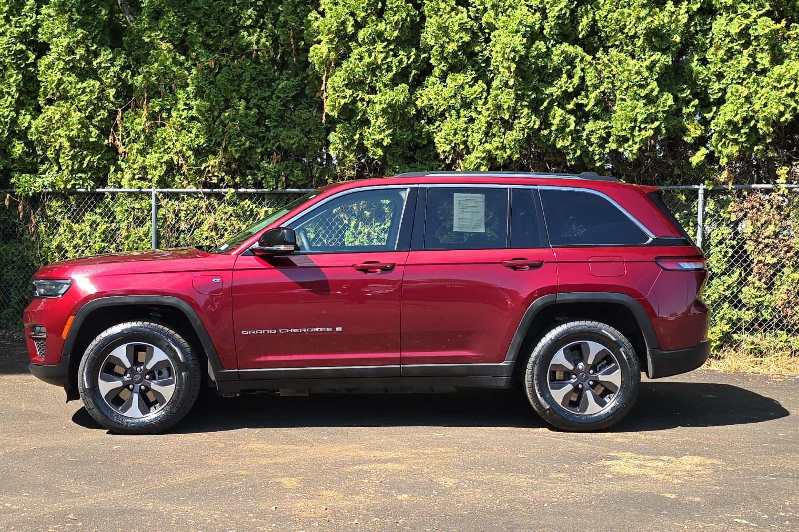 2023 Jeep Grand Cherokee 4xe photo 6