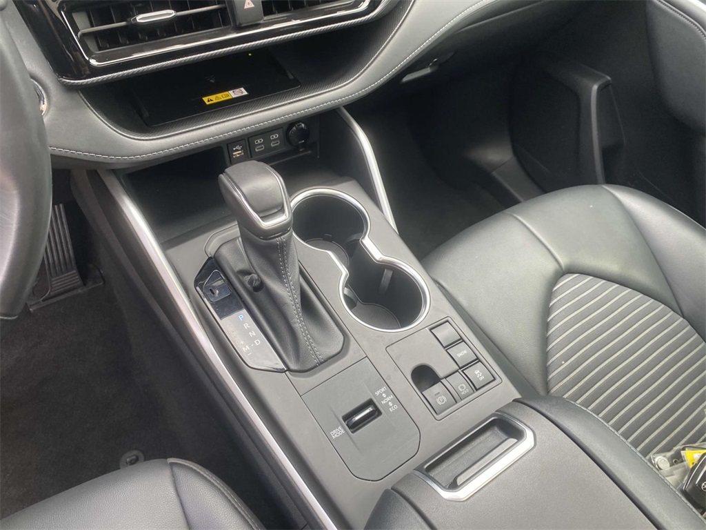 2023 Toyota Highlander XSE photo 18