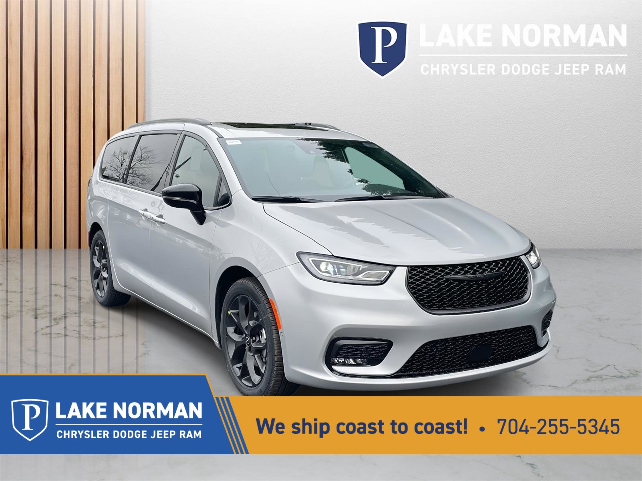 2026 Chrysler Pacifica Limited's photo