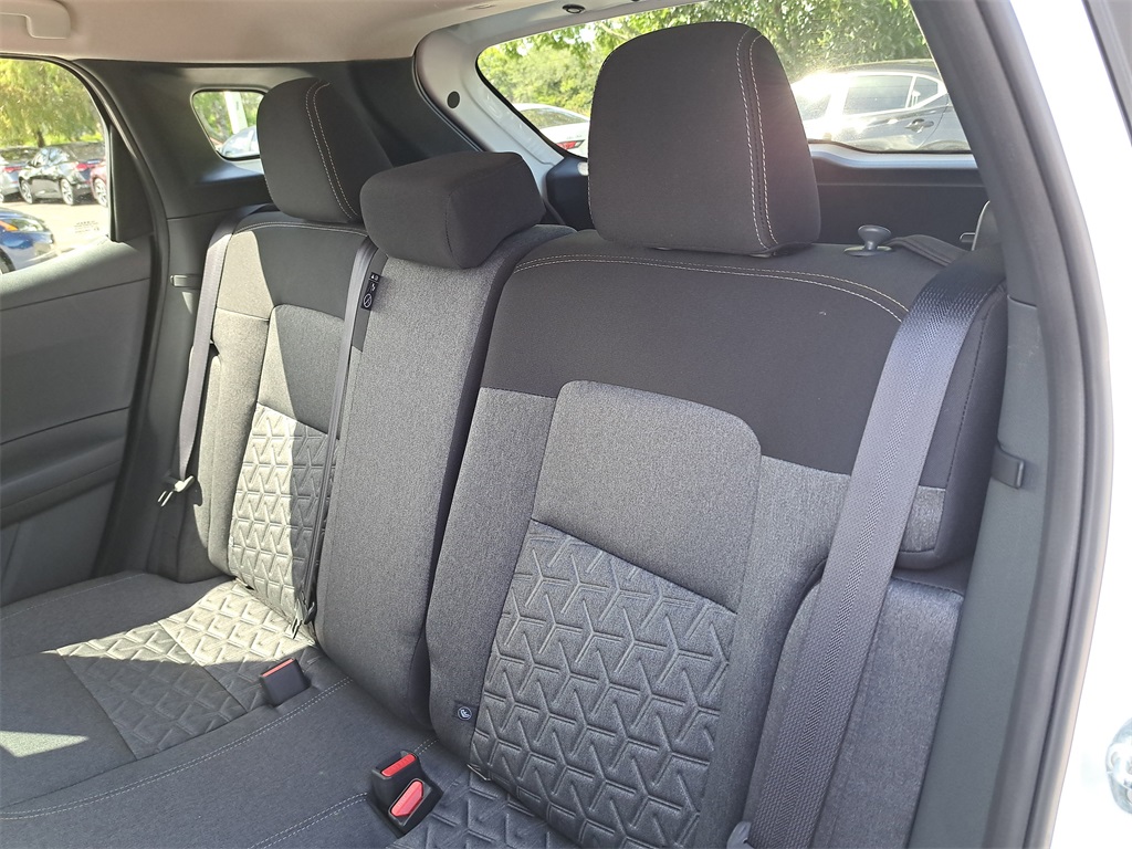2026 Nissan Kicks SV photo 12