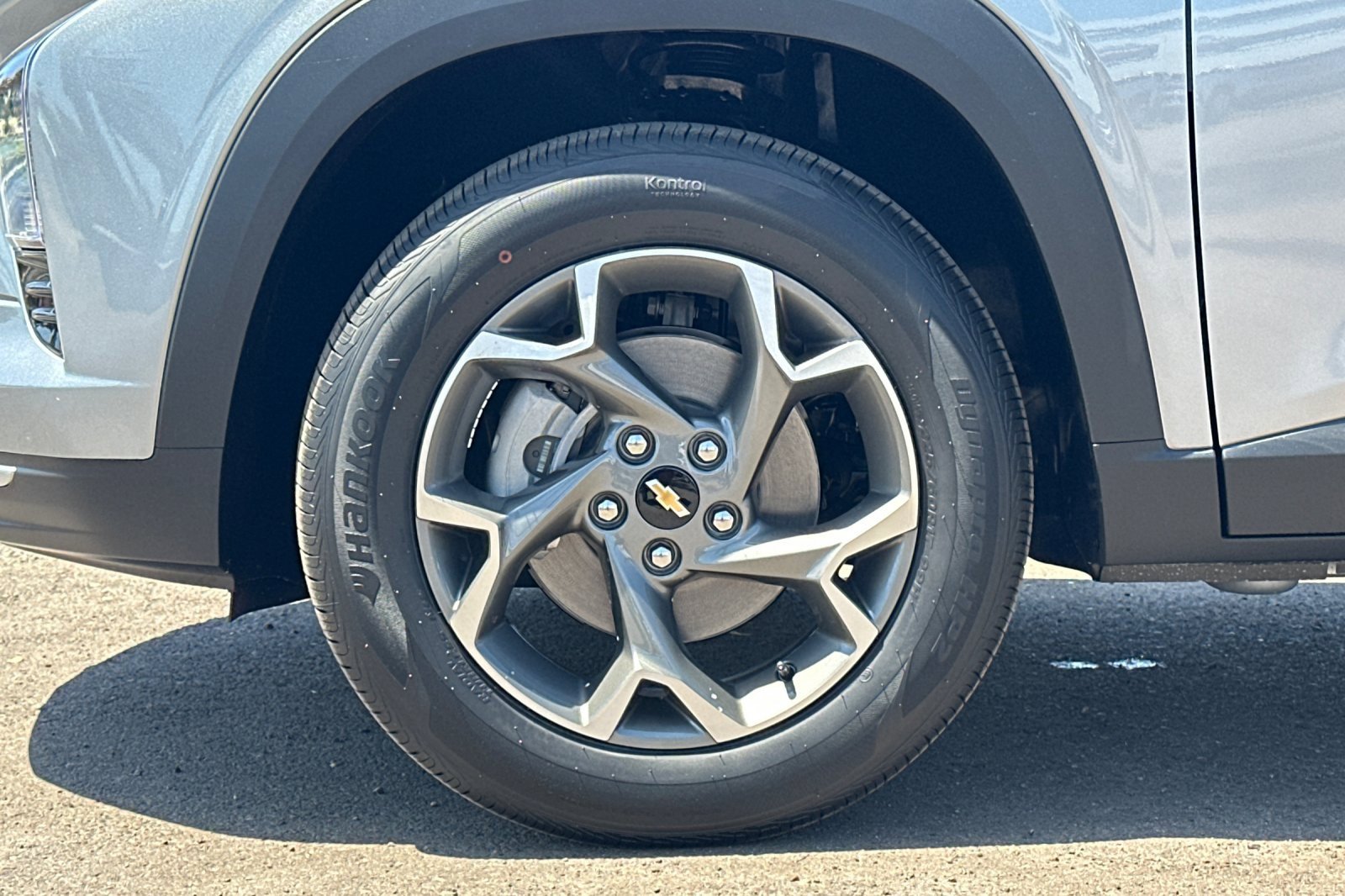 2025 Chevrolet Trax photo 24