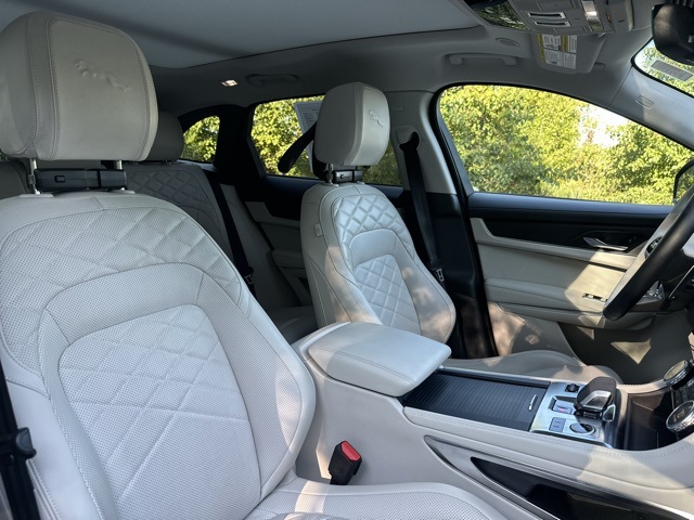 2022 Jaguar F-PACE P250 S photo 19