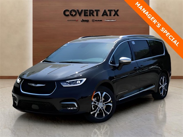 2026 Chrysler Pacifica Pinnacle's photo