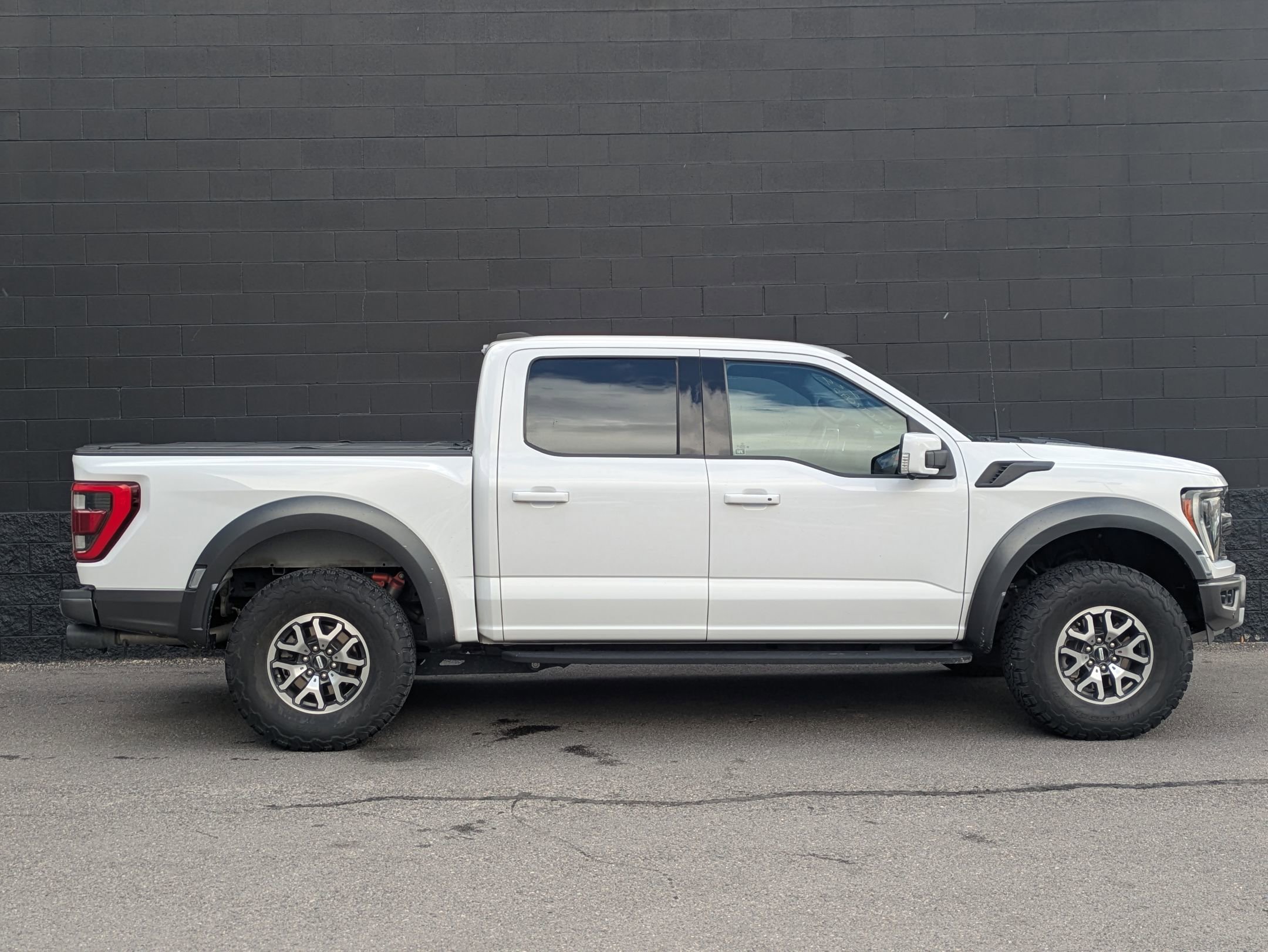 2021 Ford F-150 Raptor photo 4