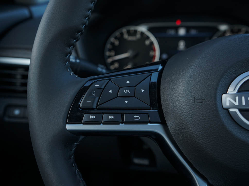 2025 Nissan Altima 2.5 SV photo 15