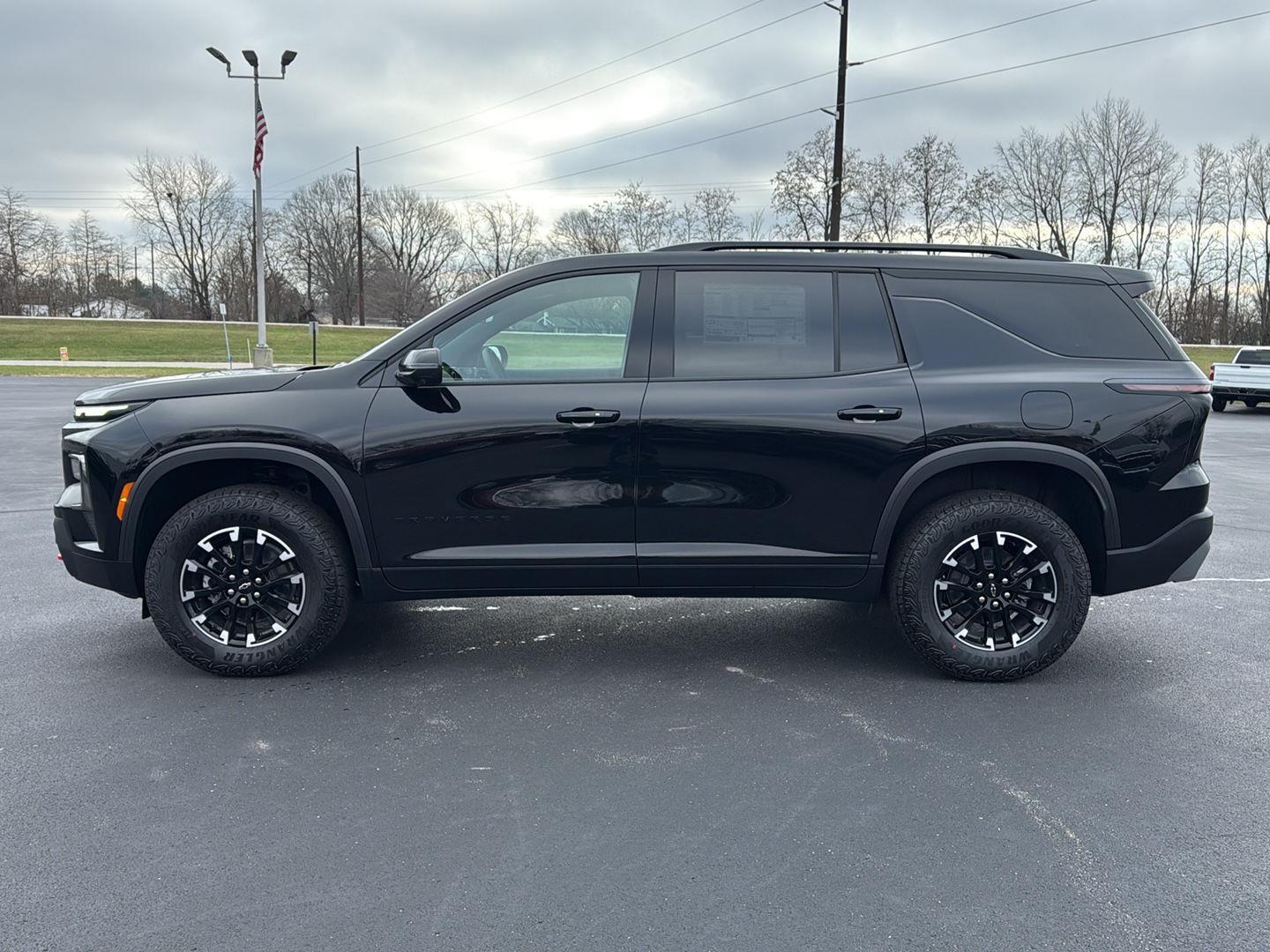 2026 Chevrolet Traverse Z71 photo 3