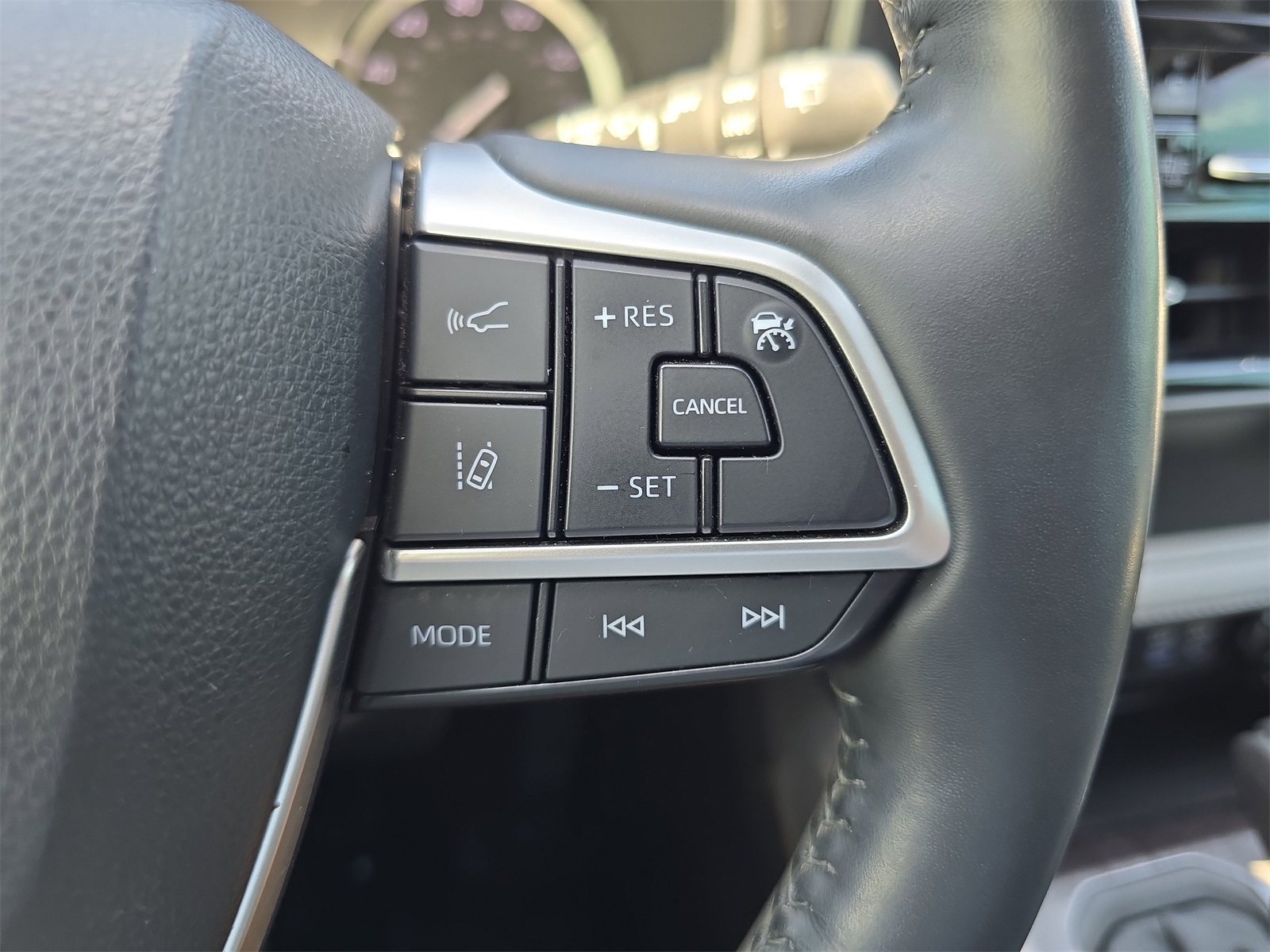 2022 Toyota Highlander Limited photo 23