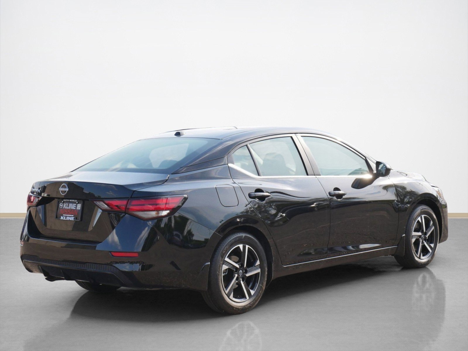 2025 Nissan Sentra SV photo 2
