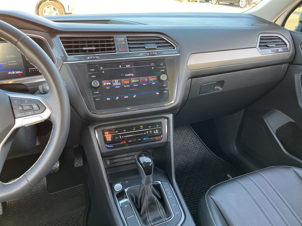 2022 Volkswagen Tiguan SE photo 15