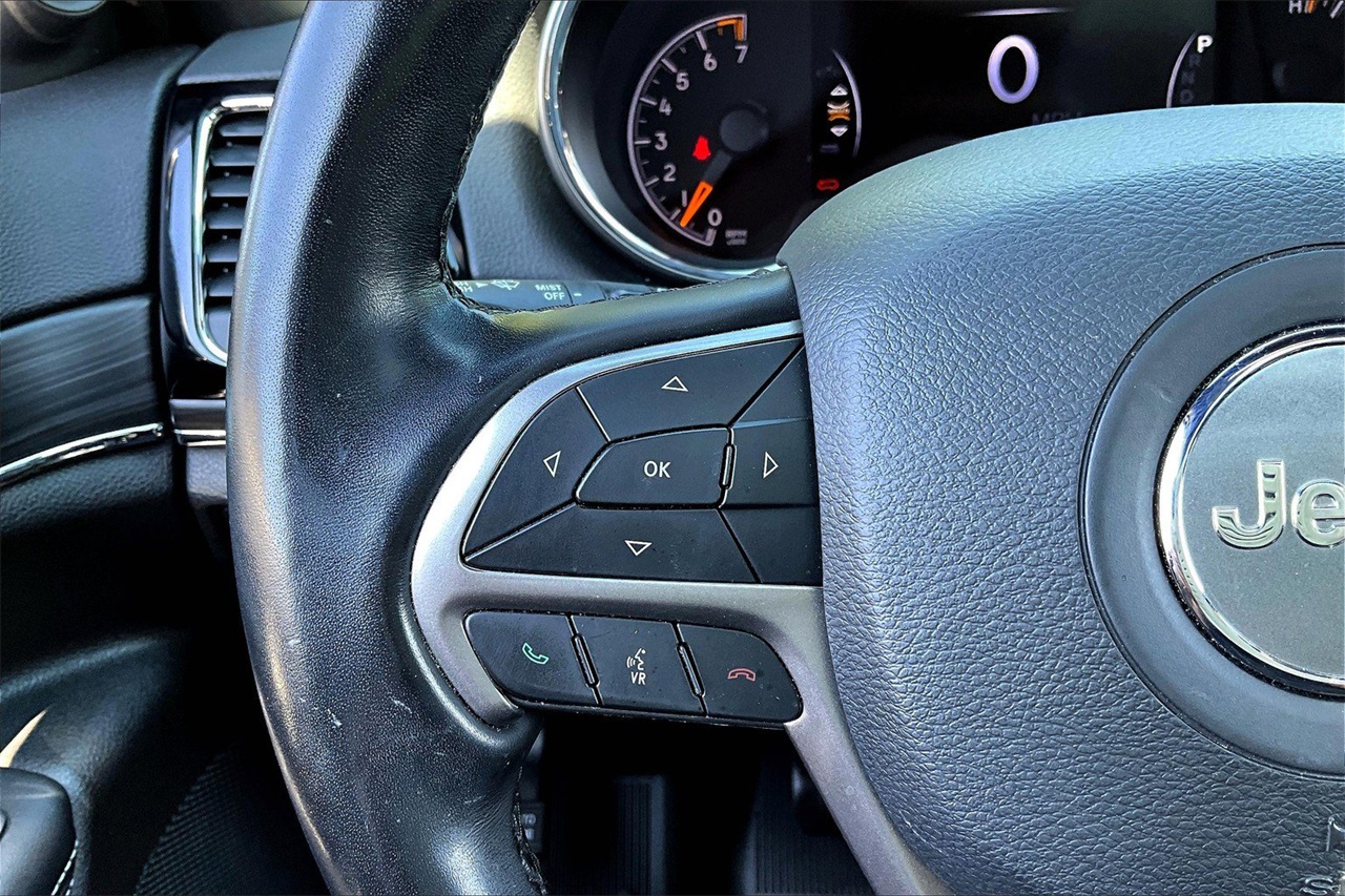 2021 Jeep Grand Cherokee Anniversary Edition photo 26