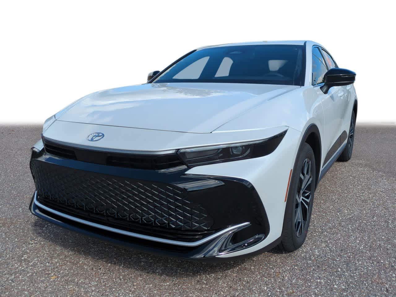 2026 Toyota Crown XLE's photo