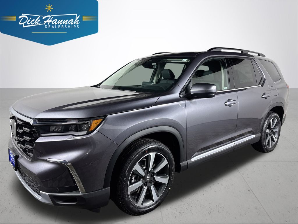 2025 Honda Pilot Touring's photo