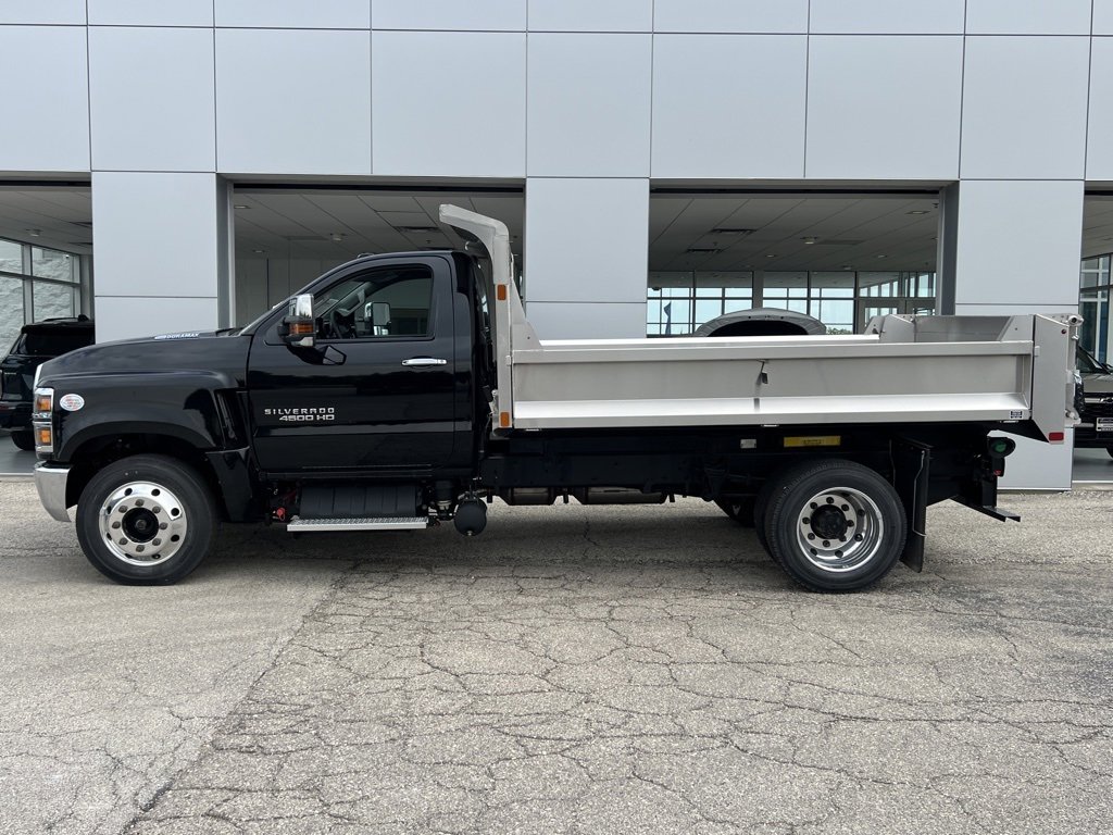 2024 Chevrolet Silverado 4500HD Work Truck photo 2