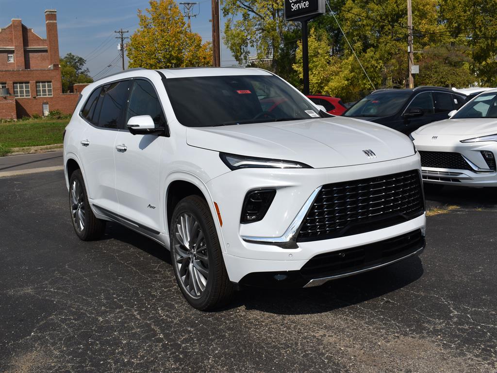 2026 Buick Enclave Avenir photo 3