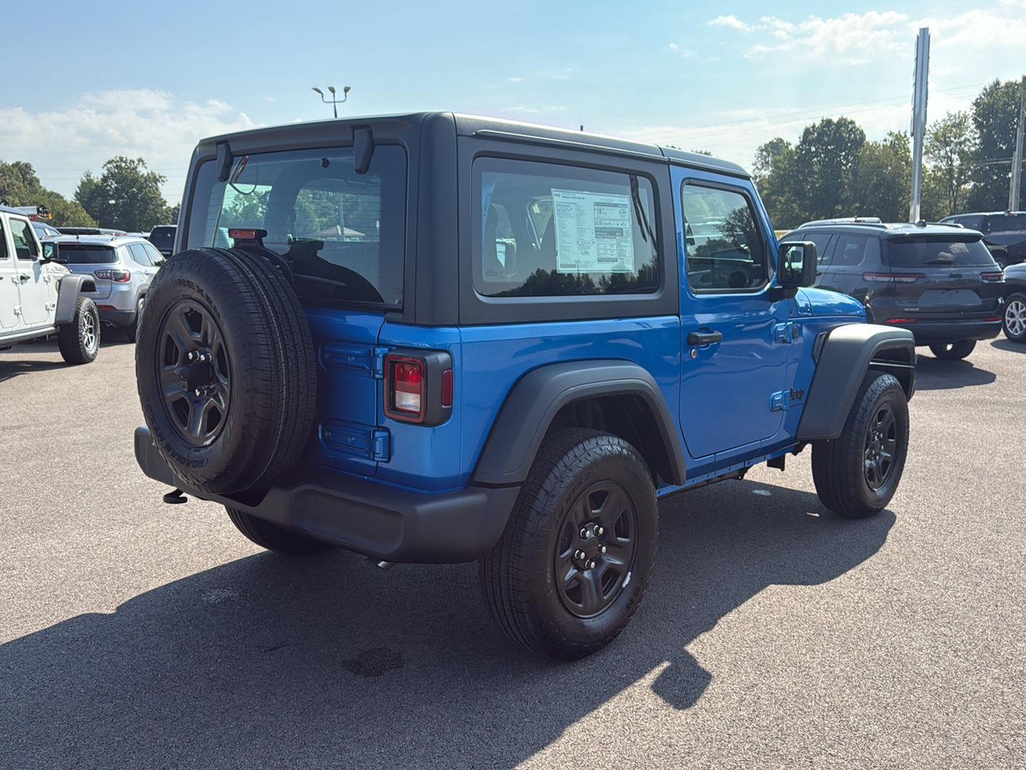 2025 Jeep Wrangler Sport photo 13