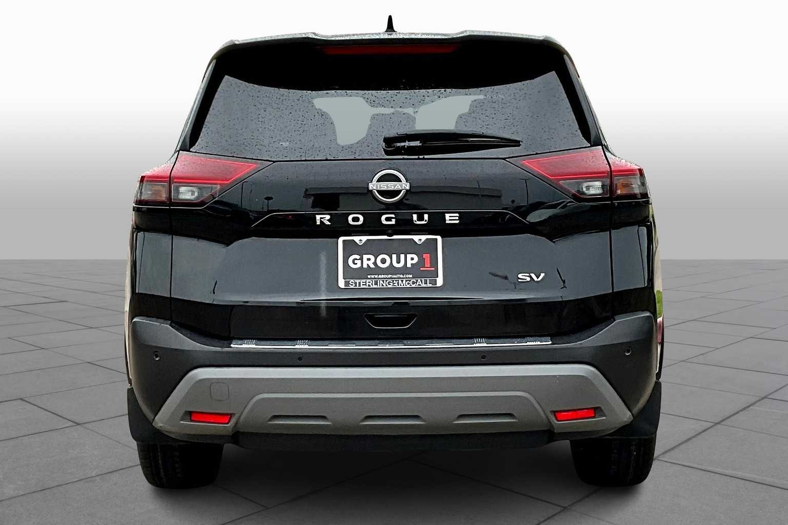 2023 Nissan Rogue SV photo 4