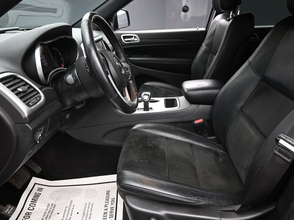 2015 Jeep Grand Cherokee Altitude photo 11