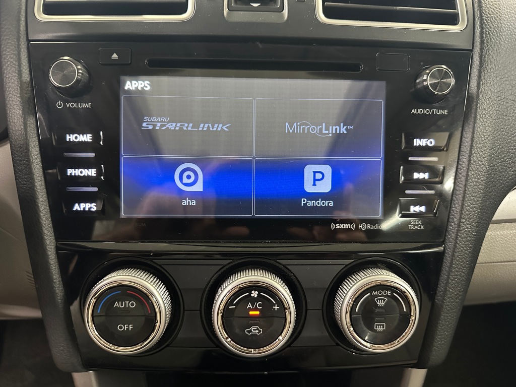 2017 Subaru Forester Premium photo 11