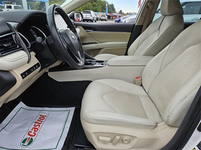 2023 Toyota Camry XLE photo 8