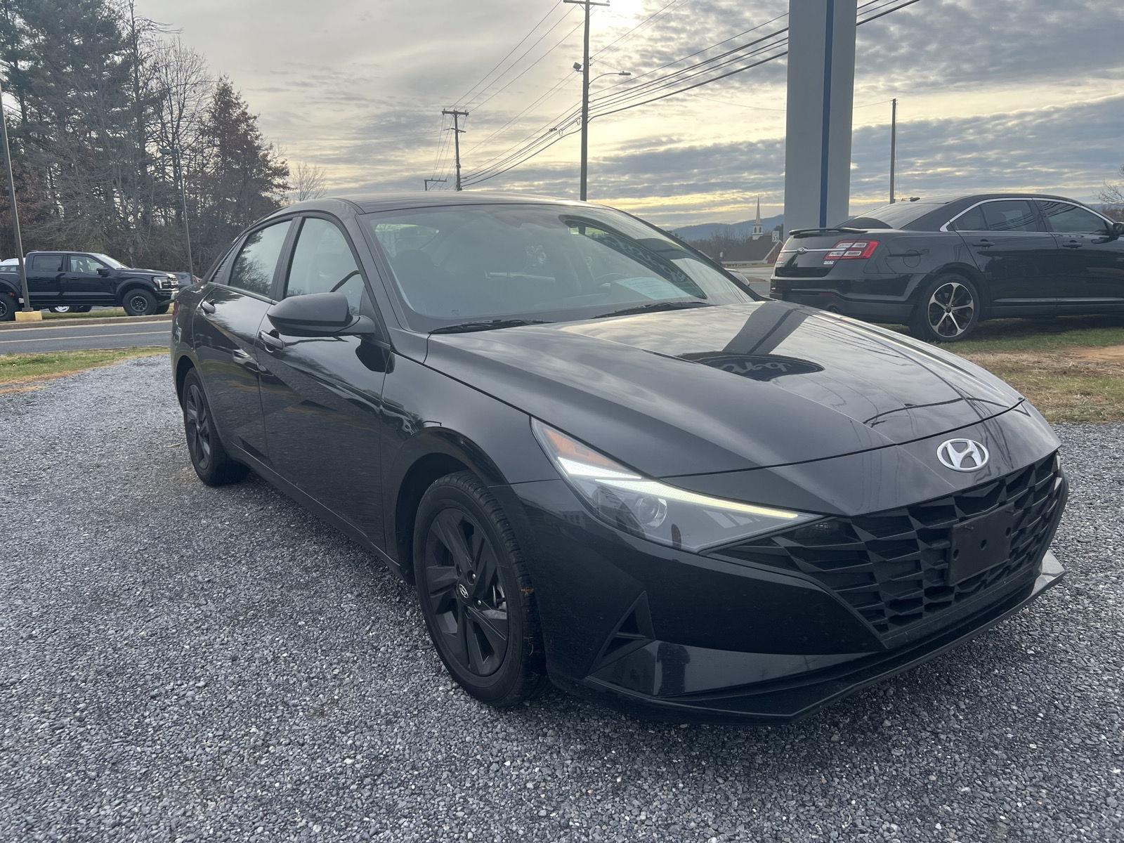 2023 Hyundai Elantra Blue