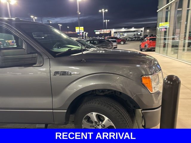 2013 Ford F-150 STX photo 4