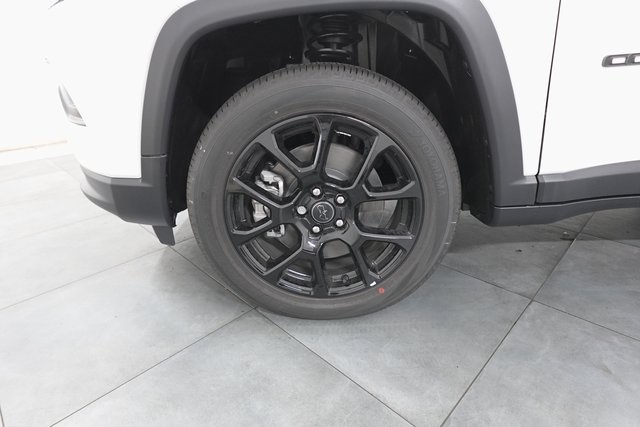 2025 Jeep Compass Latitude photo 28