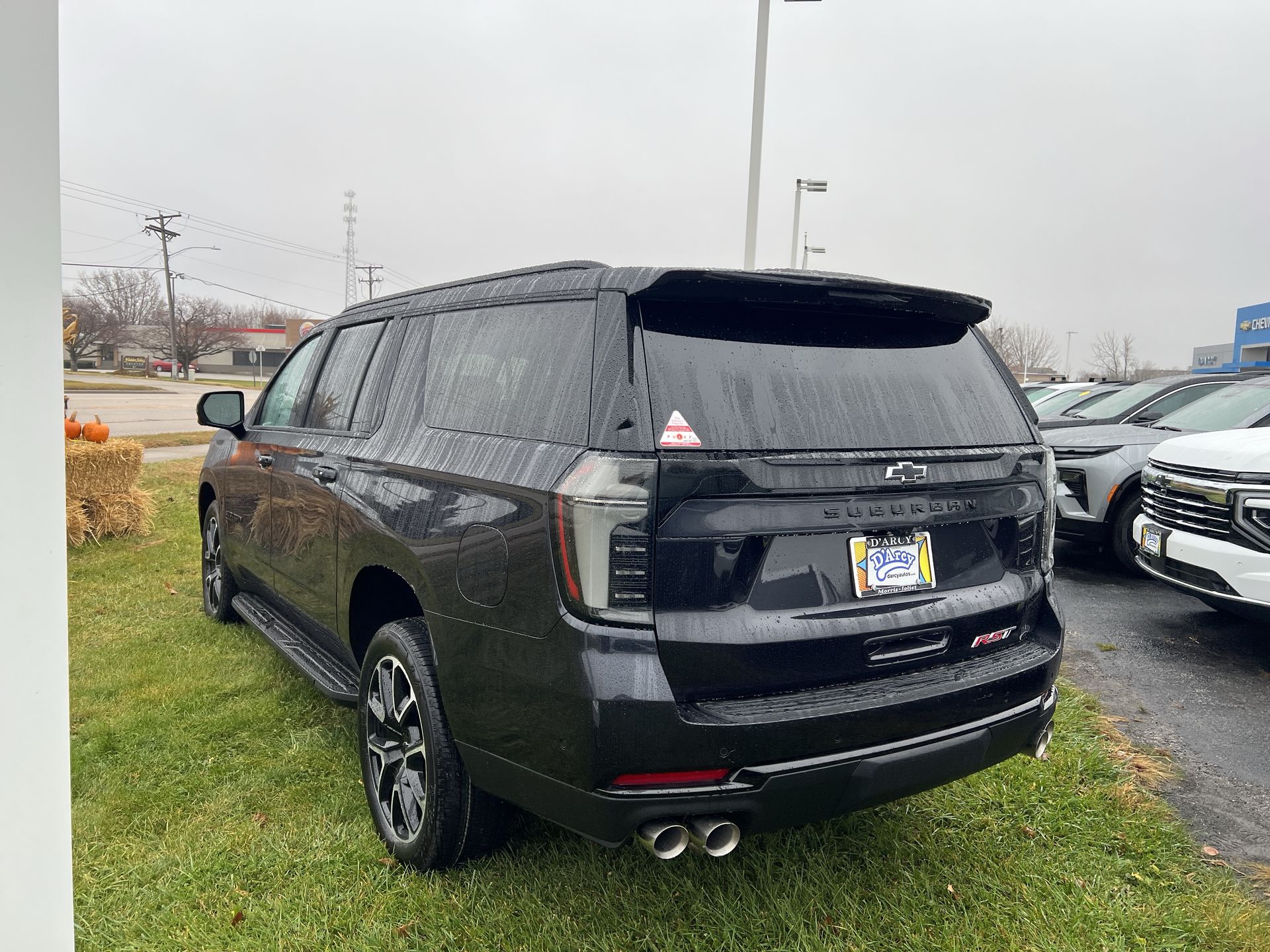 2026 Chevrolet Suburban RST photo 3