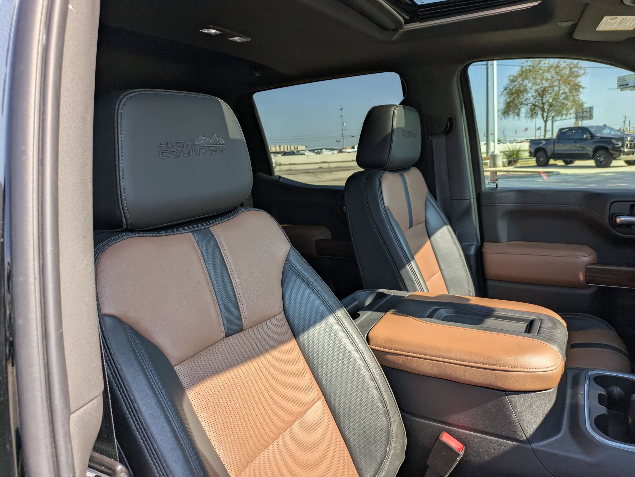 2021 Chevrolet Silverado 1500 High Country photo 30
